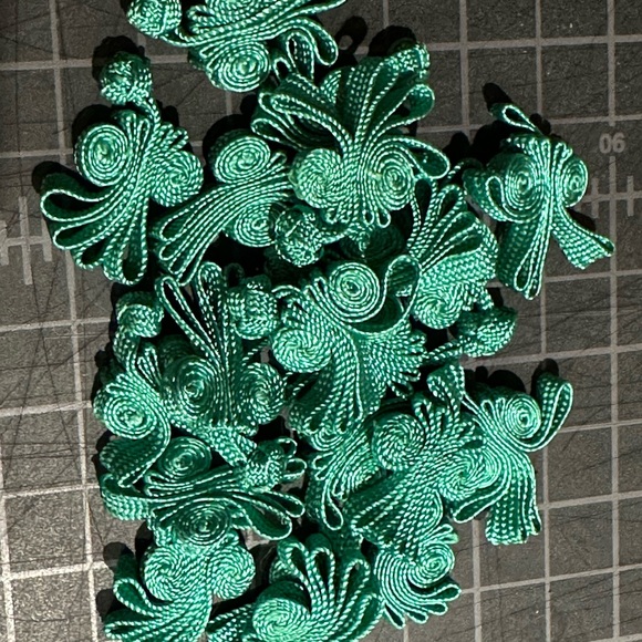 2” Chinese frog knot closure - 10 Pairs green - Picture 2 of 5